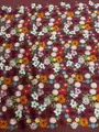 Marguerites multicolores denses · tissu brodé — H097 — 1